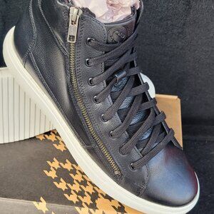 HIGH TOP SNEAKER - Brand New Black - With Zipper size 10